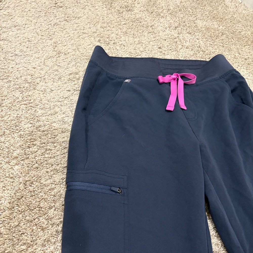 Figs Women’s Zamora Jogger - Picture 2 of 5